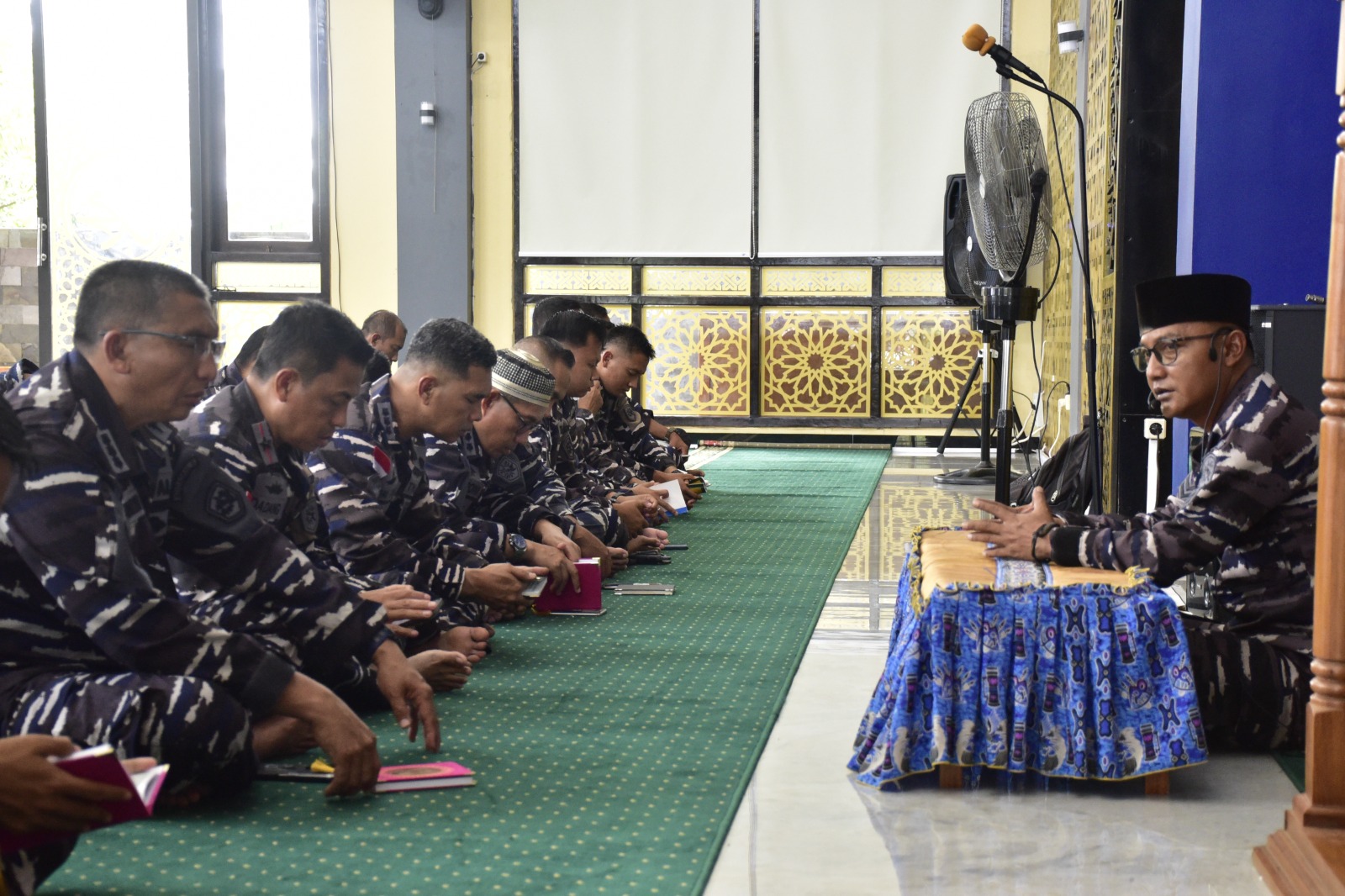 Doa Bersama Kodaeral X, Bentuk Penghormatan dan Belasungkawa Atas Gugurnya Prajurit Marinir Doa Bersama Kodaeral X, Bentuk Penghormatan dan Belasungkawa Atas Gugurnya Prajurit Marinir