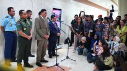 Panglima TNI Dampingi Menhan RI Rapat Kerja dengan Komisi I DPR RI