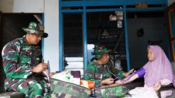 Door to Door. Satgas TMMD Ke 127 Kodim 0808/Blitar Beri Layanan Kesehatan Bagi Masyarakat Desa Krisik