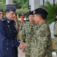Perkuat Diplomasi Militer, Panglima TNI Bersama Menhan RI Terima Courtesy Call Kasau Pakistan