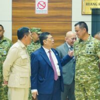 Wapang TNI dan Wamenhan RI Bahas Penguatan Alutsista dalam Rapat Kerja Komisi I di DPR RI