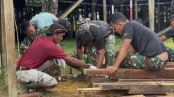 Dan SSK Kapten Inf Firdaus Turun Langsung Bantu Semenisasi Jalan di Kampung Linggang Amer