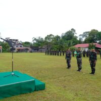 Perkokoh Kemanunggalan TNI dan Rakyat, Dansatgas TMMD Pimpin Upacara 17-an