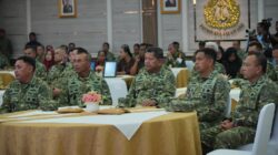 Wujud Empati, Panglima TNI Hadir Kuatkan Keluarga Prajurit Marinir yang Gugur