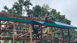 Progres Nyata TMMD Ke-127, Atap RTLH Mulai Terpasang