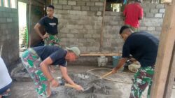 Personel Satgas TMMD Ke-127 Kodim 1514/Morotai Laksanakan Penyusunan Batu Bata RTLH di Desa Mandiri