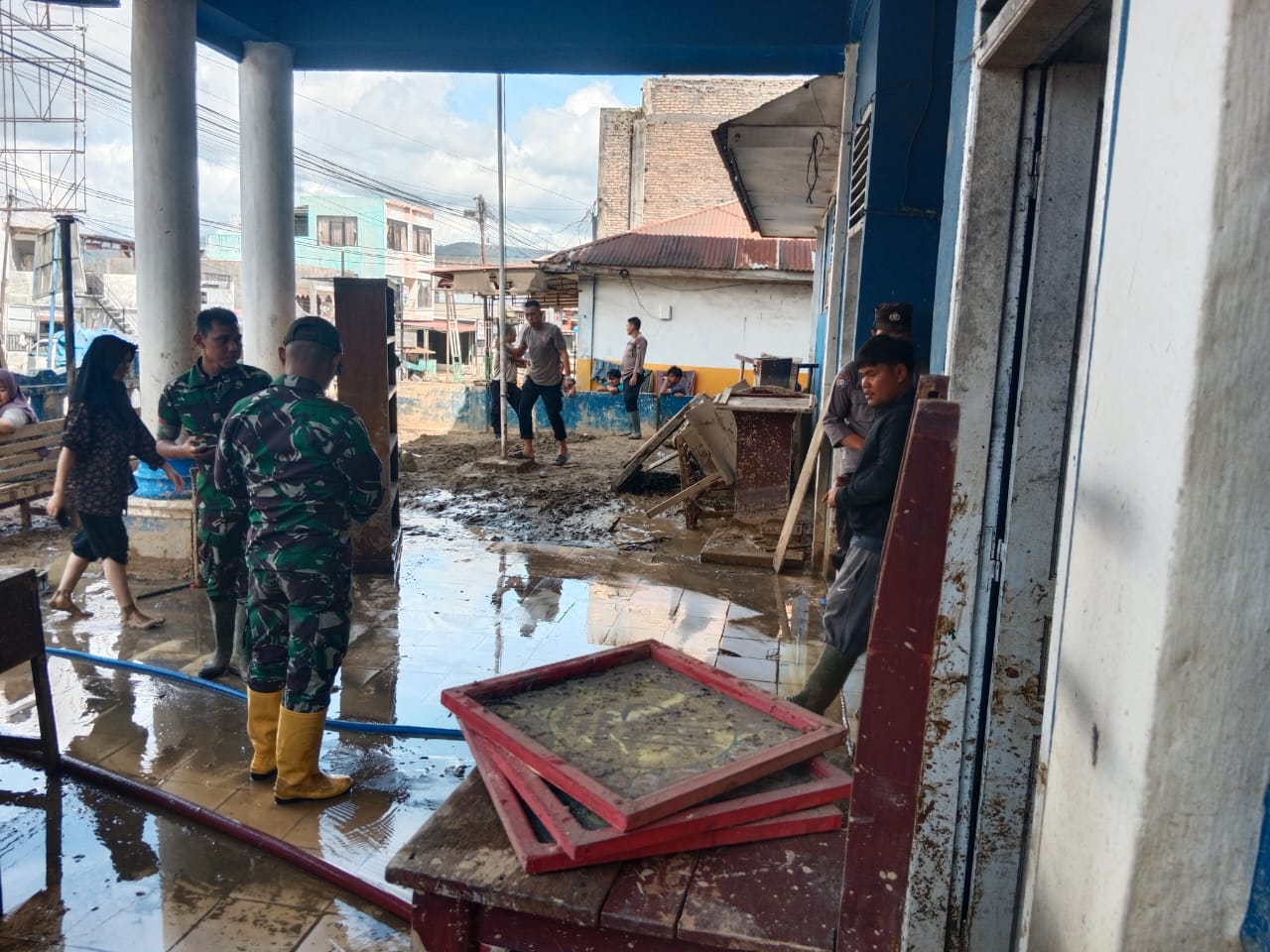 Hadir untuk Rakyat, TNI AD Pulihkan SD dan TK Terdampak Bencana di Tapanuli Selatan