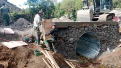 Satgas Gulbencal Kodam IM Percepat Jembatan Armco Bener Meriah, Akses Vital Warga Segera Pulih