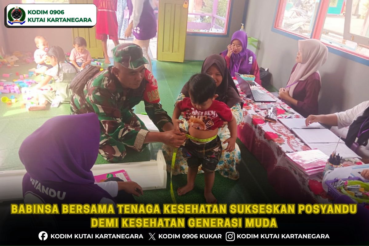 Babinsa Bersama Tenaga Kesehatan Sukseskan Posyandu Demi Kesehatan Generasi Muda Babinsa Bersama Tenaga Kesehatan Sukseskan Posyandu Demi Kesehatan Generasi Muda