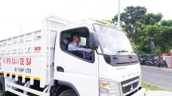 Penyerahan Simbolis Dan Pelepasan Kendaraan Truk KDKMP Di Wilayah Blitar Raya