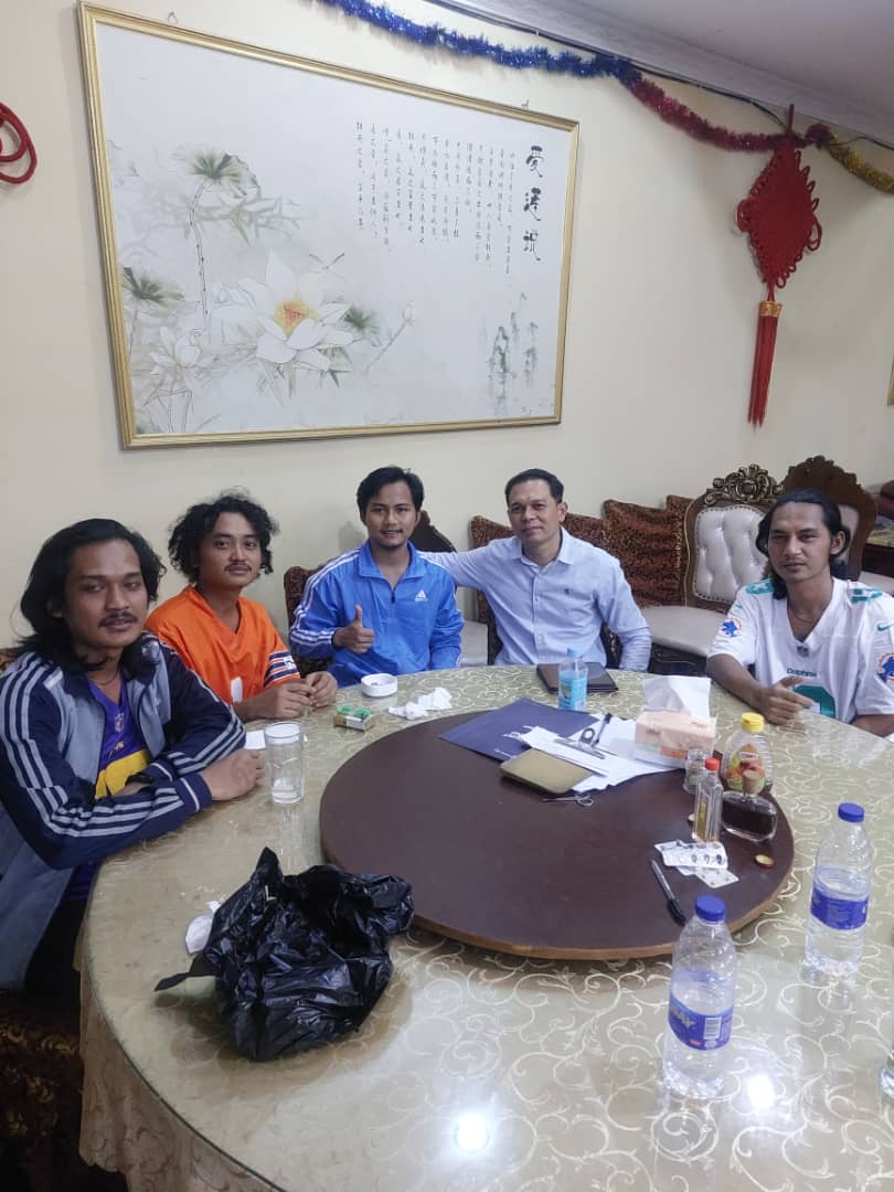 TNI, KBRI di Abuja dan KBRI di Yaonde bersama Otoritas Terkait, Berhasil Membebaskan Empat WNI yang diculik di Perairan Gabon