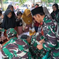 Bazar Ramadhan Kodim Bojonegoro di Sumodikaran Ludes Diserbu Warga