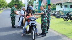 Berbagi Berkah Ramadhan, Prajurit Kodim 1505/Tidore dan Persit Sapa Warga Lewat Pembagian Takjil