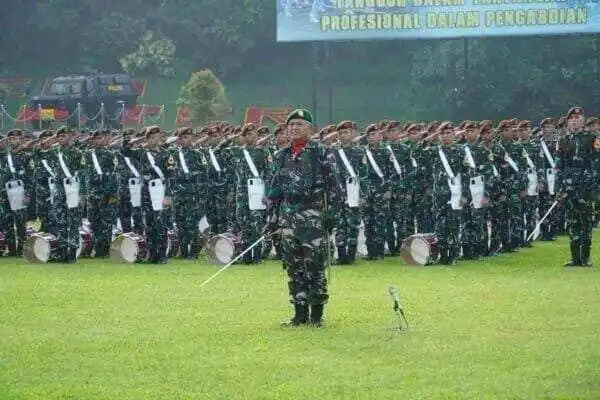 Perkuat Disiplin dan Soliditas Akmil Gelar Upacara Bendera dan Latihan Defile