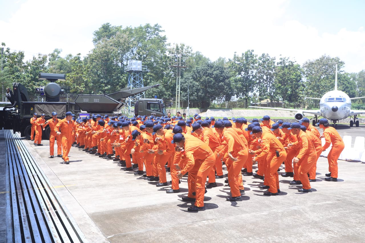 Taruna AAU Laksanakan Latihan CWP 2026 di Lanud Sultan Hasanuddin