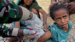 Tiga Warga Distrik Sinak Terluka Akibat Penembakan OPM, Dievakuasi dengan Bantuan TNI dan Warga