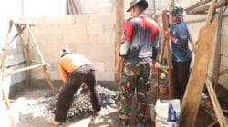 Sinergi dan Kolaborasi Lintas Matra, Prajurit TNI AU Lanud Abd. Saleh Dukung TMMD ke-128 Kodim 0820 Probolinggo