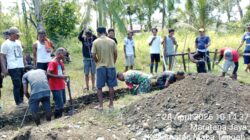 Semangat Gotong Royong, Babinsa Koramil 1505-03/Maba dan Warga Kompak Bangun Pondasi Gereja