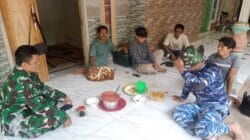 Komsos TMMD ke-128 Kodim Probolinggo Perkuat Kedekatan TNI dan Warga di Dusun Klagin, Brabe