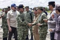 Panglima TNI Dampingi Menhan RI Tinjau Penertiban Lahan Tambang  di Kalteng