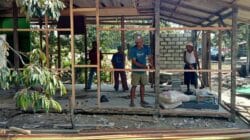 Kerja Keras Tanpa Batas, Satgas TMMD Ke-128 Kodim 0908/Bontang Mulai Bangun Dinding RTLH di Desa Sidomulyo