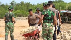 Sinergitas TNI–Polri Semakin Kuat, Percepat Pembangunan di TMMD ke-128