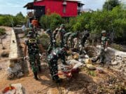 Kebut Pengerjaan Badan Jalan, Satgas TMMD Ke-128 Kodim 0908/Bontang Maksimalkan Waktu