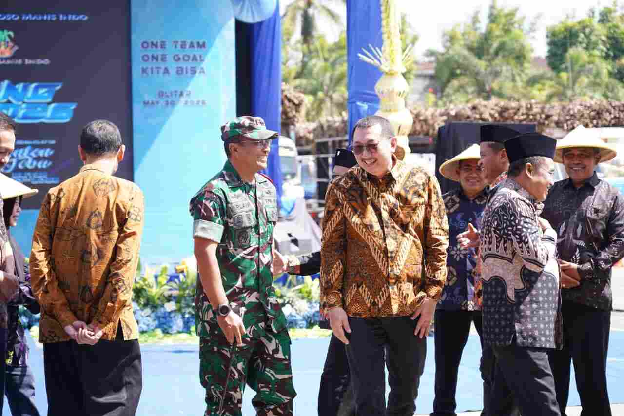 Dandim 0808/Blitar Dampingi Bupati Dan Forkopimda Hadiri Manten Tebu 2026 Di PG Rejoso Manis Indo