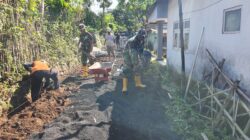 Pemasangan Paving di Dusun Klagin Desa Brabe Capai 70 Persen