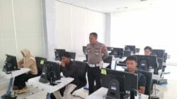 Di Tengah Aktivitas Pagi Tuban, Program Polantas Tuban Menyapa Jadi Tempat Tanya SIM STNK BPKB