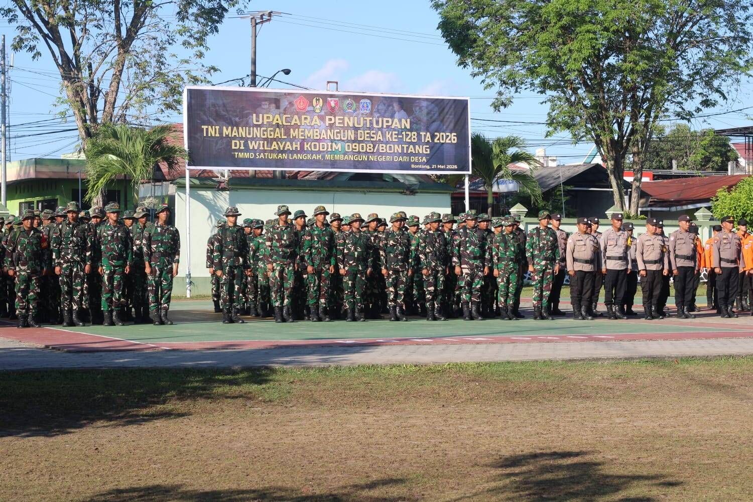 Danrem 091/ASN Resmi Tutup TMMD Ke-128 Kodim 0908/Bontang, Wujud Nyata Kemanunggalan TNI dan Rakyat Danrem 091/ASN Resmi Tutup TMMD Ke-128 Kodim 0908/Bontang, Wujud Nyata Kemanunggalan TNI dan Rakyat
