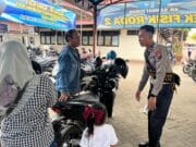 Banyak Pengendara Berhenti Mendadak di Tuban, Ternyata Ada Konsultasi Gratis Soal SIM dan BPKB
