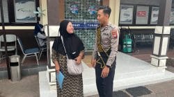 Pelayanan Modern dan Humanis, Polantas Tuban Layani Administrasi Kendaraan di Jalan