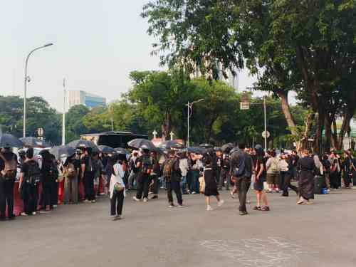 Aktivis, Akademisi, dan Keluarga Korban Bersatu dalam Aksi JSKK Bertema ‘Indonesia Terlalu Gelap’