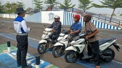 Dari Pinggir Jalan, Polantas Tuban Bangun Kepercayaan Warga Lewat Layanan SIM, STNK dan BPKB