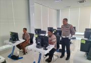 Suasana Pagi Berubah Hangat, Polantas Tuban Layani Konsultasi SIM, STNK dan BPKB Langsung di Tengah Warga Tuban