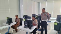 Suasana Pagi Berubah Hangat, Polantas Tuban Layani Konsultasi SIM, STNK dan BPKB Langsung di Tengah Warga Tuban