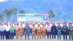 Kodim 1714/PJ dan Polri Berikan Dukungan Penuh Bersama Pemda Kab. Puncak Jaya Dalam Penyerahan SK Pengangkatan CPNS Formasi Tahun 2024