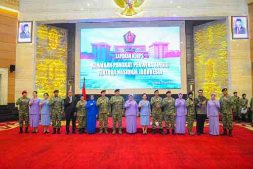 Danlanud Sultan Hasanuddin Resmi Sandang Pangkat Marsekal Pertama Danlanud Sultan Hasanuddin Resmi Sandang Pangkat Marsekal Pertama