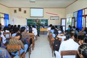 Dari Sekolah untuk Indonesia, TMMD ke-129 Kodim 1505/Tidore Bekali Pelajar dengan Wawasan Kebangsaan