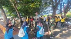 Kodim 1505/Tidore Bersama Mahasiswa KKN Unkhair dan Pemuda Tuguwaji Gelar Aksi Bersih Pantai Tugulufa
