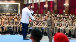 Sekretaris Kabinet RI Berikan Pembekalan Strategis kepada 511 Calon Perwira Remaja Akmil