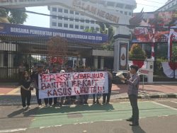 Demo di Kemendagri, Massa Desak Pemeriksaan Gubernur Banten hingga Copot Sekda Musi Rawas