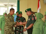 Penuh Haru, Dandim 1505/Tidore Beri Penghargaan kepada Prajurit Purna Bakti dan Pindah Satuan
