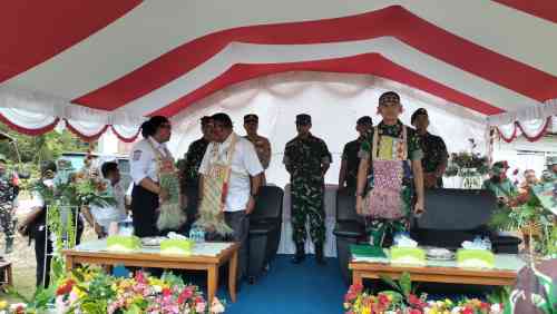 Danrem 181/PVT Bersama Bupati Sorong Selatan Resmi Buka TMMD Ke-129 TA 2026, Wujudkan Sinergi Membangun Negeri dari Desa Danrem 181/PVT Bersama Bupati Sorong Selatan Resmi Buka TMMD Ke-129 TA 2026, Wujudkan Sinergi Membangun Negeri dari Desa
