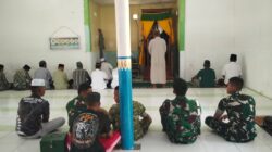 Tingkatkan Iman dan Taqwa, Satgas TMMD 129 Kodim 1505/Tidore Tunaikan Shalat Jumat Bersama Warga
