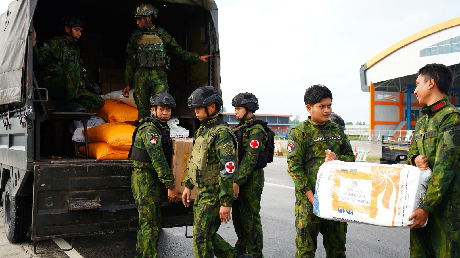 Ketika Akses Terbatas, Kepedulian Tak Pernah Terhenti: Koops TNI Habema Hadir untuk Papua