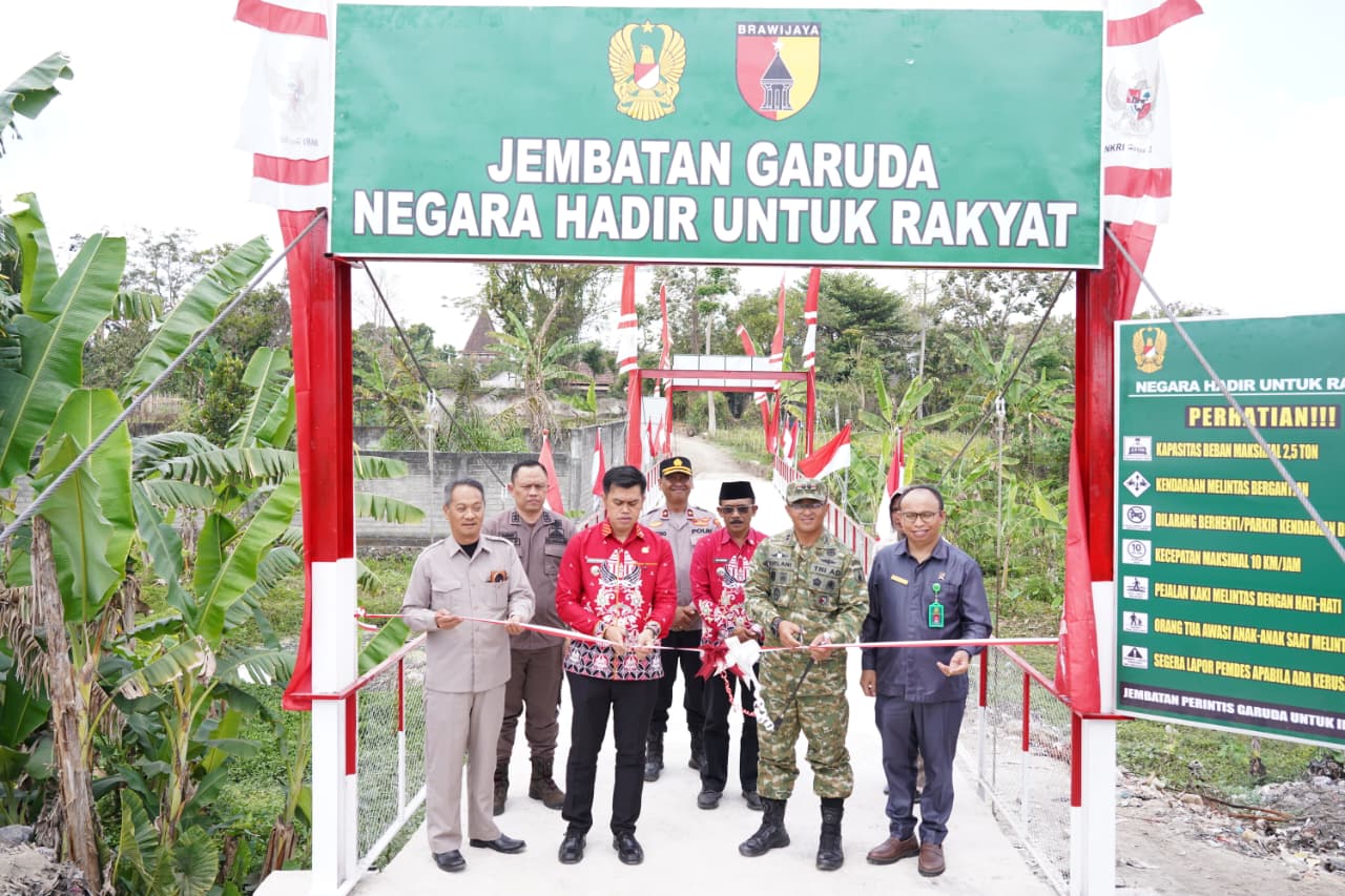 Dandim 0808/Blitar Hadiri Launching 2.500 Jembatan Garuda dan 3.000 Titik Air Bersih oleh Presiden Prabowo Subianto