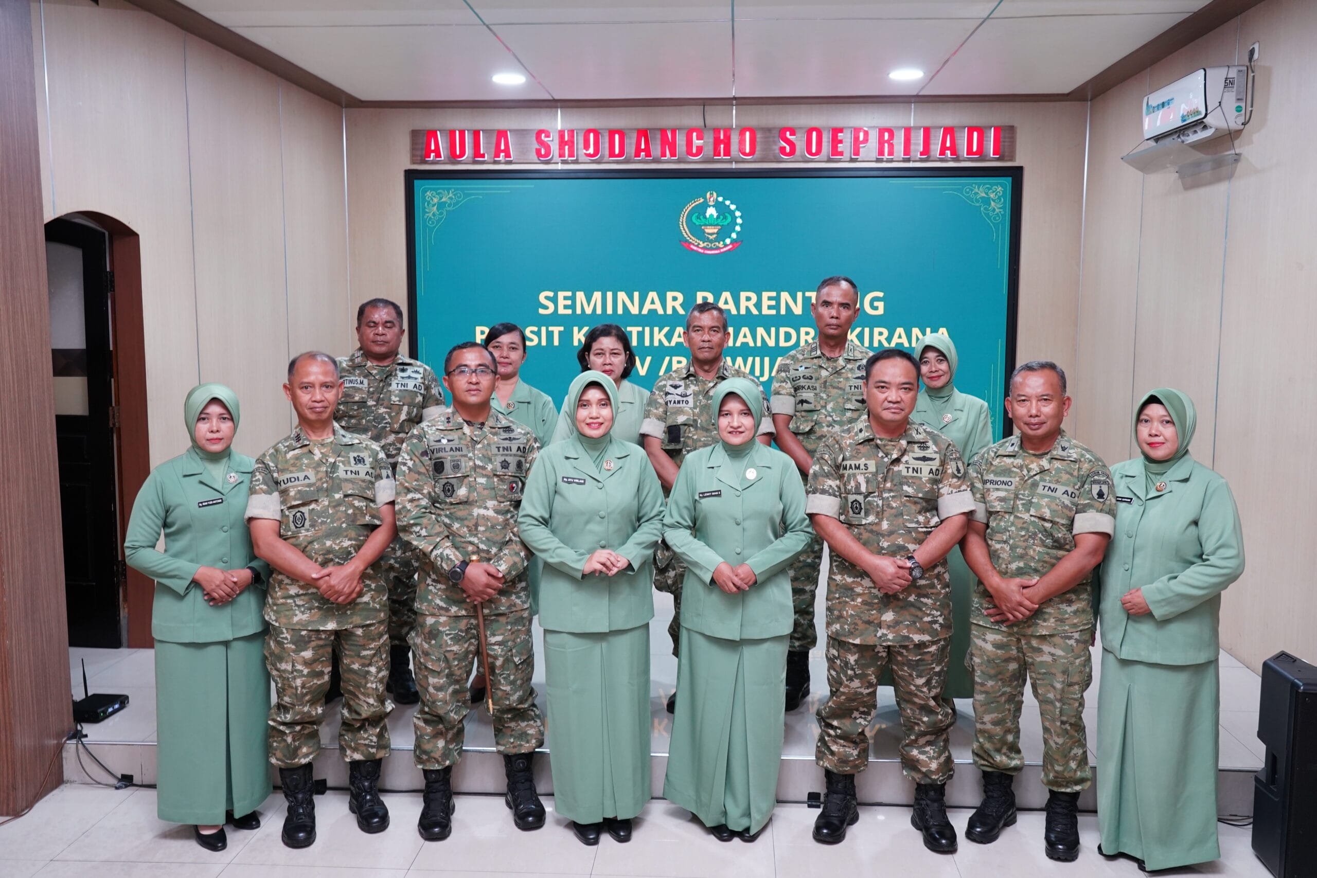 Perkuat Keharmonisan dan Pola Asuh Keluarga, Kodim 0808/Blitar Ikuti Webinar Parenting Bersama dr. Aisah Dahlan