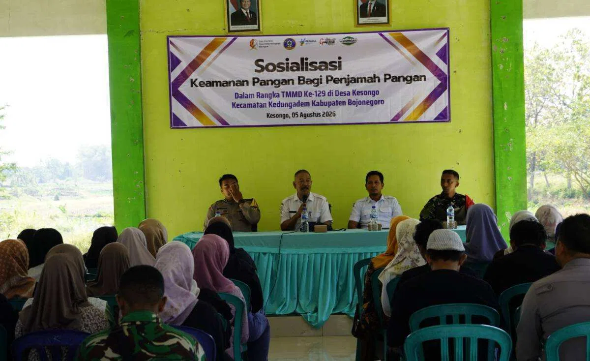 Wujudkan Generasi Sehat dan UMKM Naik Kelas: Satgas TMMD 129 Bojonegoro Bersama Dinkes Edukasi Keamanan Pangan di Kesongo Wujudkan Generasi Sehat dan UMKM Naik Kelas: Satgas TMMD 129 Bojonegoro Bersama Dinkes Edukasi Keamanan Pangan di Kesongo
